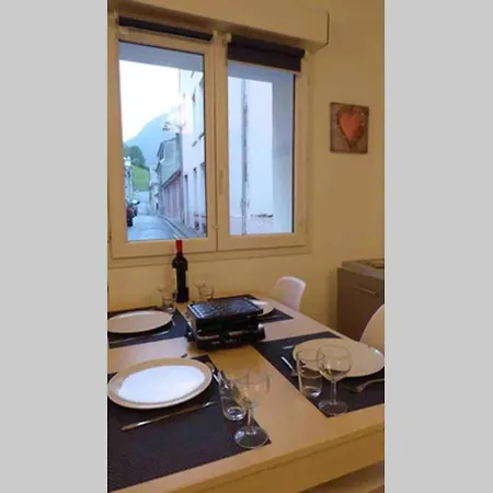 Apartment Centre Grand T2 Entierement Renove *